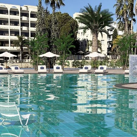 Atlantica Oasis Hotel Лимасол Екстериор снимка