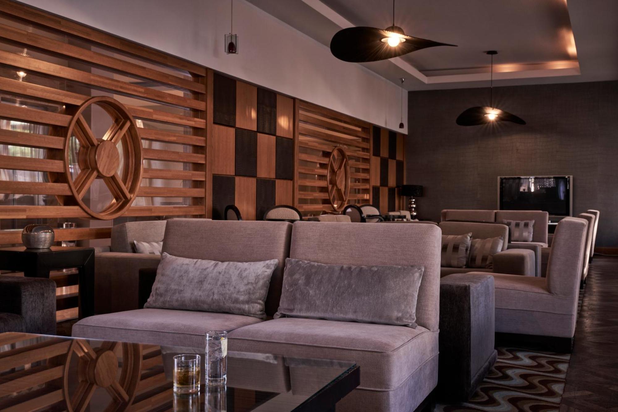 Atlantica Oasis Hotel Лимасол Екстериор снимка