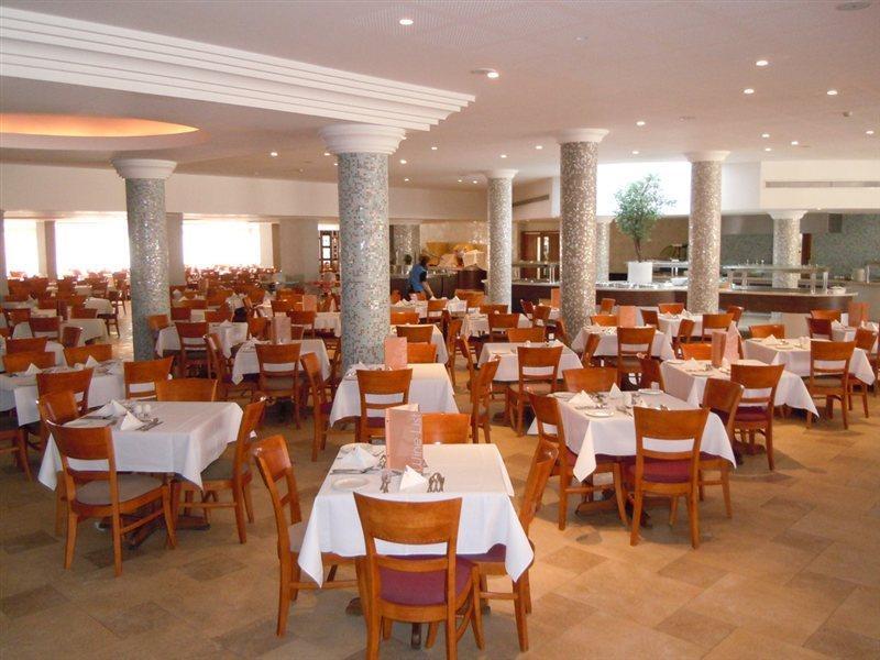 Atlantica Oasis Hotel Лимасол Екстериор снимка
